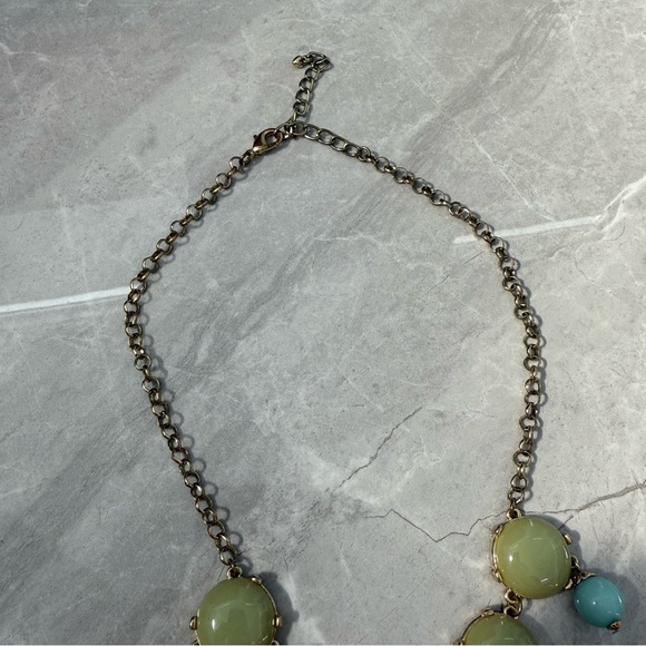 Francesca’s Bubble Statement Necklace - Picture 5 of 10